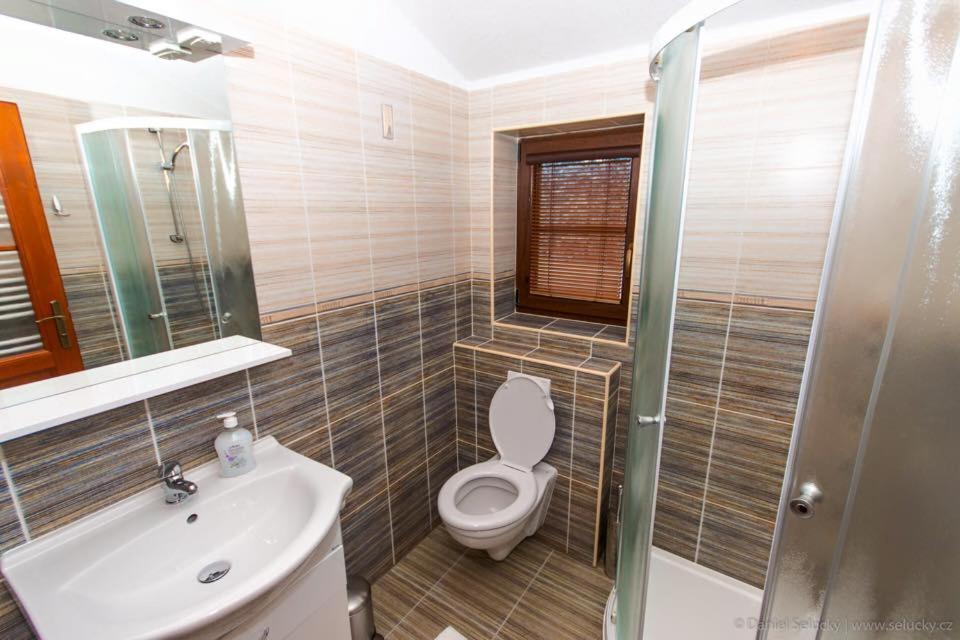 Penzion Planicka Černá v Pošumaví Esterno foto