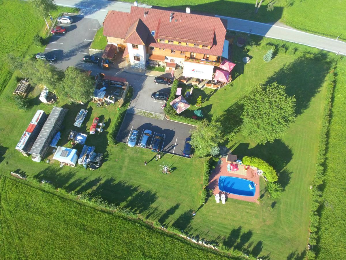 Penzion Planicka Černá v Pošumaví Esterno foto